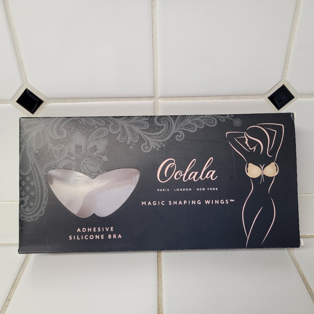 Oolala Silicone Adhesive Shaping Wings Bra